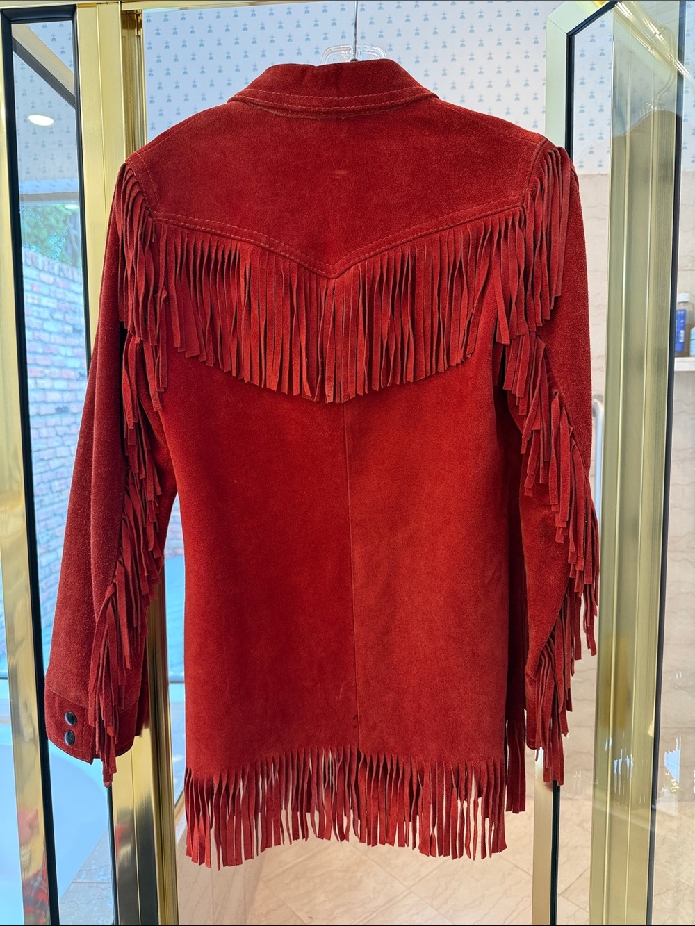 Vintage-Inspired Red Suede Fringe Jacket - Picture 2 of 8